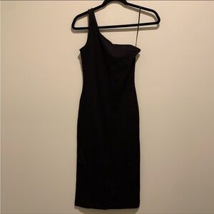 Elegant Nine West Black One-Shoulder Dress